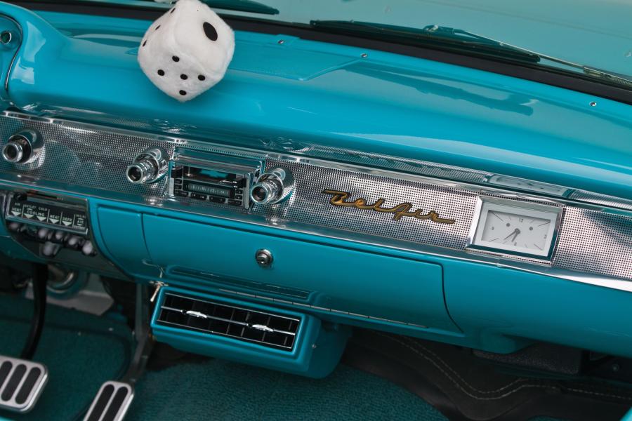  Chevrolet Bel Air Custom Convertible 1957 года  (фото 15 из 25)